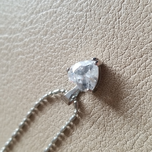 Silver crystal heart necklace - Picture 10 of 10